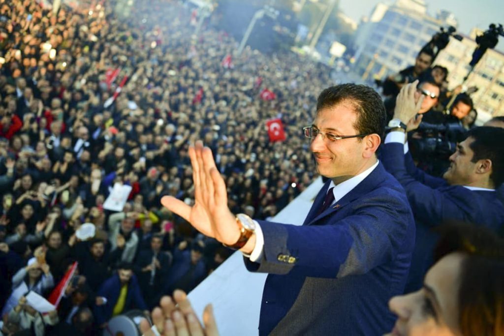 Ekrem İmamoğlu takes office as İstanbul Metropolitan Mayor