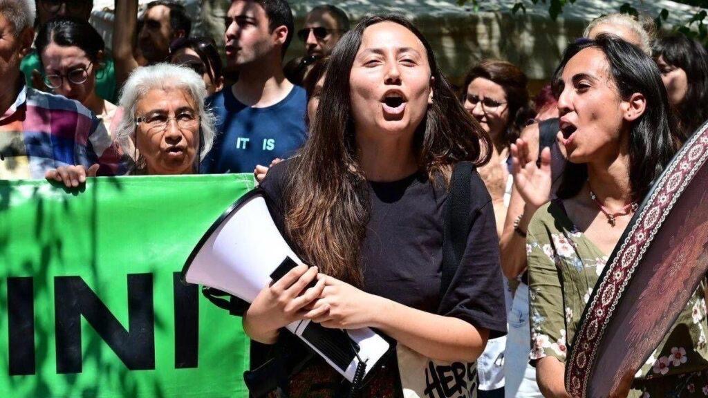 Environmental activist, Esra Işık, who was arrested for defending land against mining companies has been released